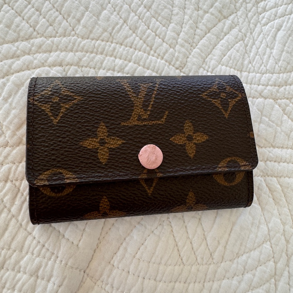 LOUIS VUITTON Monogram Multicles 6 Key Holder Rose Ballerine